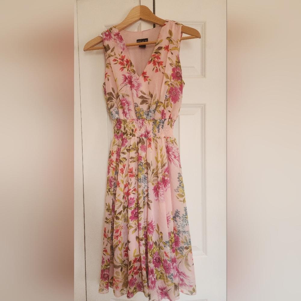 Size 4 Kate And Lily Dresses Pink Floral Smocked Waist Midi Dress - Picture 7 of 10
